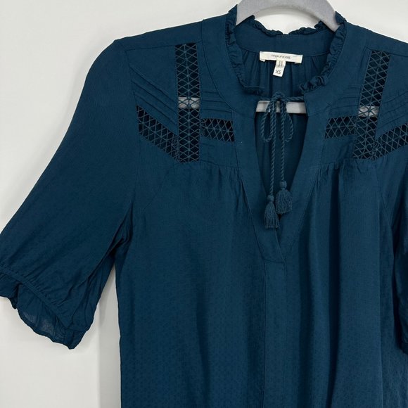 3/$25 Maurices Peasant Blouse Top XS Lace Tassel Ruffle Trim Short Sleeve Teal - Picture 4 of 7